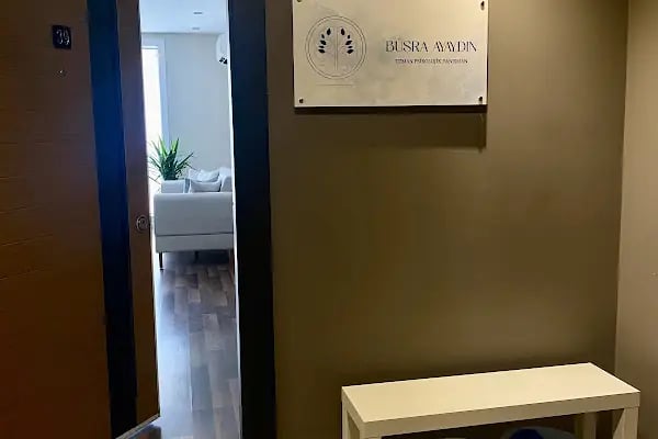 Uzman Psikolojik Danışman Büşra Ayaydın - Resim 5