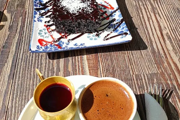 Mahzen Kafe - Resim 3