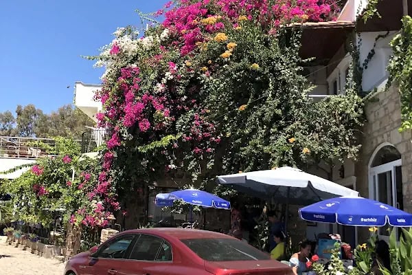 Four Seas Hotel - Resim 2