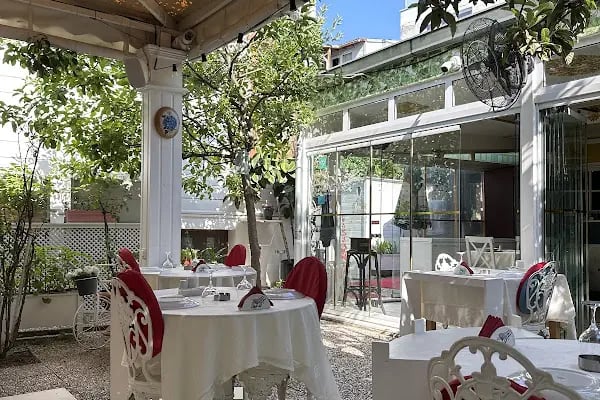 Secret Garden Restaurant Büyükada - Resim 8