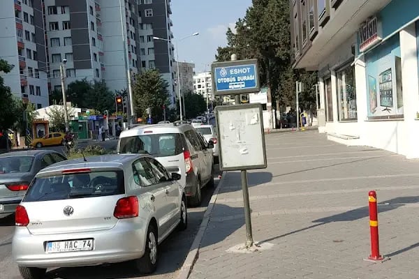 Eski Mezarlık Otobüs Durağı - Resim 2