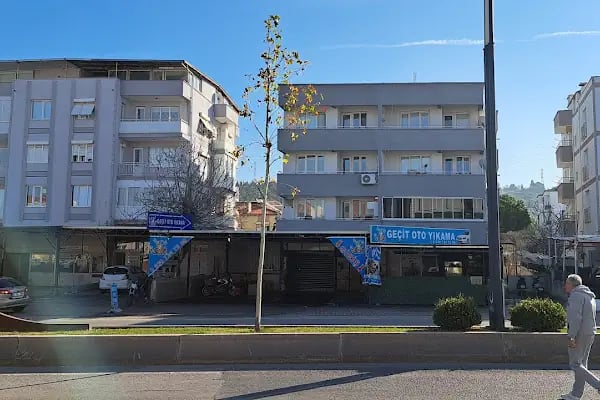Geçit Oto Yikama - Resim 1