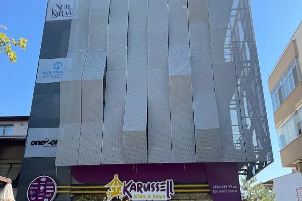OP. DR. ONUR SAKA - Estetik, Plastik ve Rekonstrüktif Cerrahi Kliniği - Resim 9