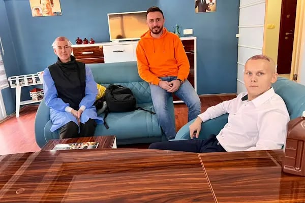 Alanya hairtransplant and prosthetic hair Center ( Alanya saç ekimi ve protez saç merkezi ) - Resim 2