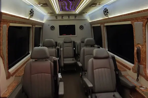 Han Vip Turizm Özel Şoförlü Vip Araç Kiralama - Resim 3