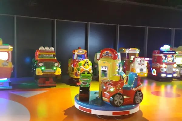 Agoraland Agora Eglence Merkezi - Resim 19