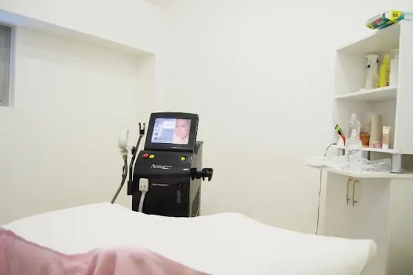 Royal Beauty Center &amp; Academy - Resim 2