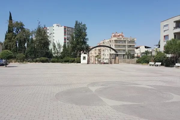 Işılay Saygın Güzel Sanatlar Lisesi - Resim 13