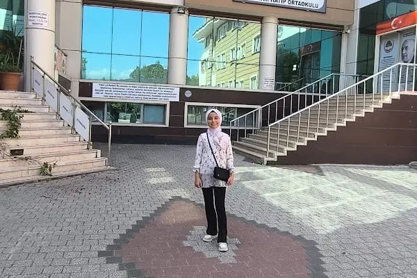 Erdem Beyazıt İmam Hatip Ortaokulu - Resim 2