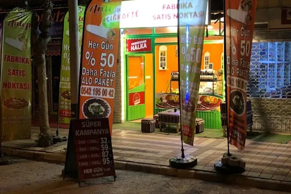 Tarihi Antep Çiğköfte Meydan Şube - Resim 7