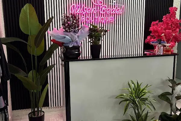 İnegöl Butik - Gülşen Bedel Boutique - İnegöl Kadın Giyim Mağazası - Resim 1