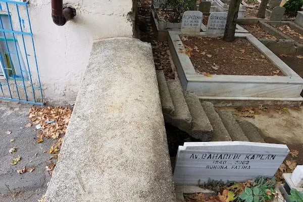 Küçük Bakkalköy Mezarlığı - Resim 5