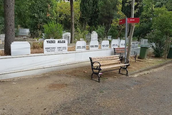Küçük Bakkalköy Mezarlığı - Resim 3
