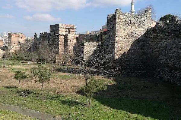 Haceti Hafir Türbesi - Resim 20