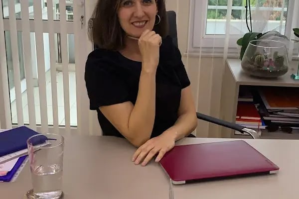 Doç. Dr. Arzu Akçal Plastik ve Estetik Cerrahi Uzmanı - Resim 11