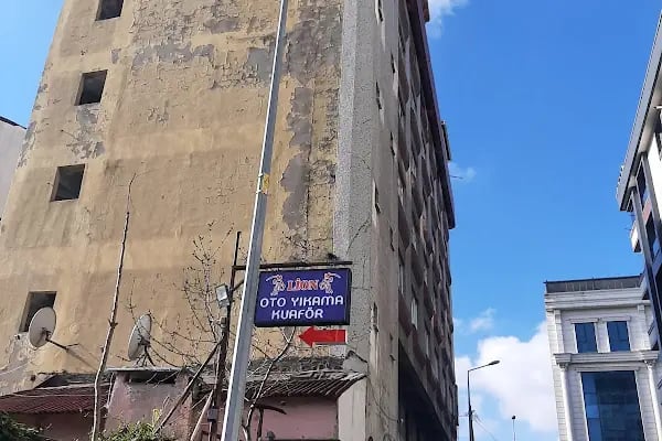 Lion Oto Yıkama Kuaför - Resim 3