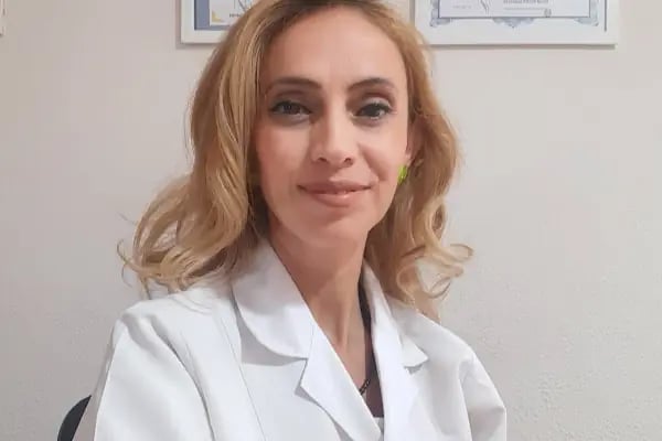 DİŞ HEKİMİ MÜGE AKTAŞ GÜLTEKIN- DİŞ HEKİMİ ATAMAN ÖZGEN GÜLTEKİN - Resim 3