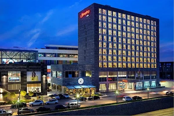 Hampton by Hilton Kocaeli Symbol - Resim 18