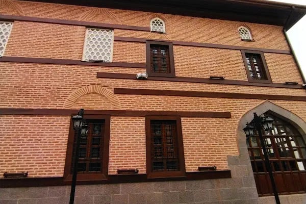 Zincirli Cami - Resim 7