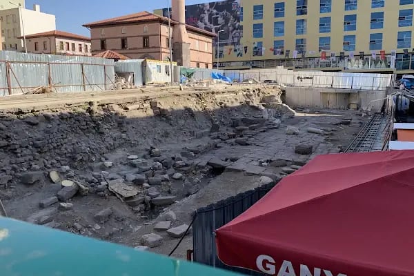 Zincirli Cami - Resim 17