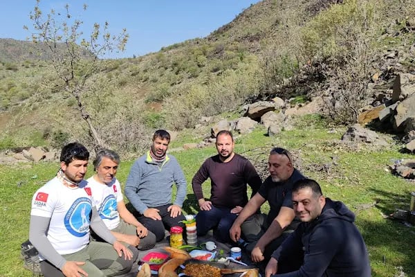 Miyalan-yabanardi-koyu Şelalesi - Resim 6