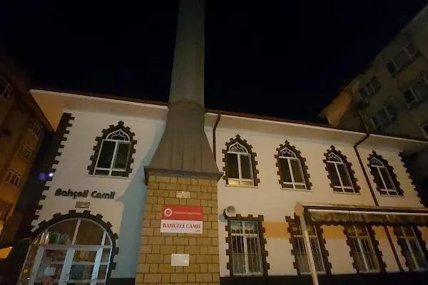 Bahçeli Cami - Resim 6