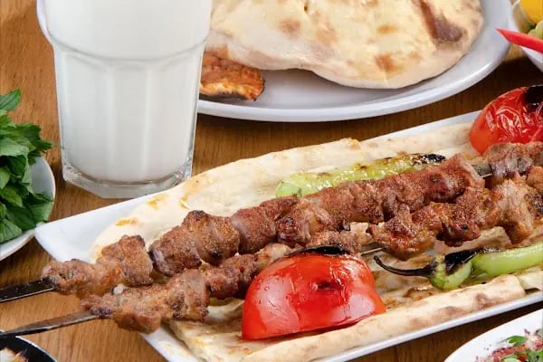 Zeki Usta Kebap Türkmenbaşı Şubesi - Resim 6