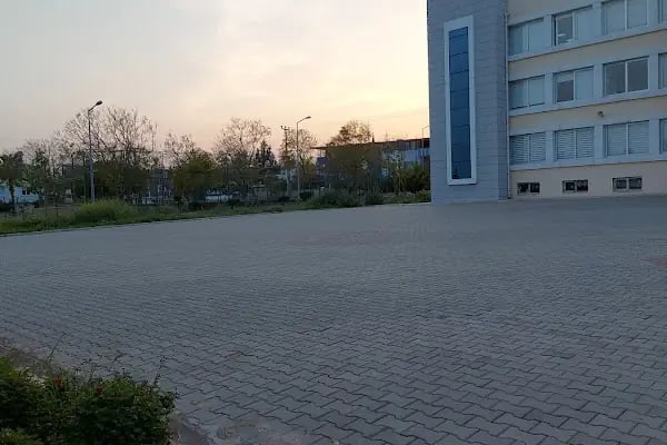 Yenişehir Belediyesi Bilim ve Sanat Merkezi - Resim 6
