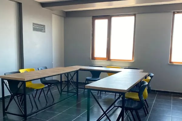 MED Dil Akademi Bayrampaşa Kurs Merkezi - Resim 3