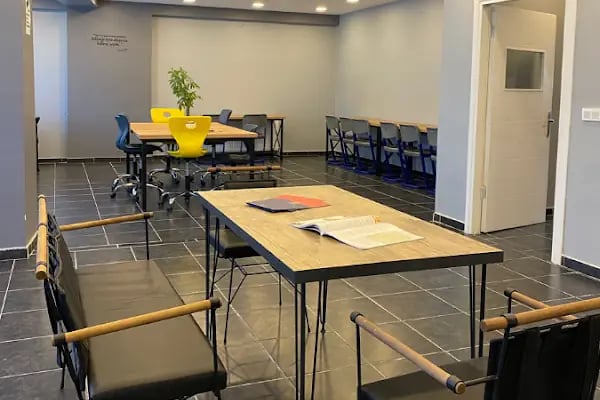 MED Dil Akademi Bayrampaşa Kurs Merkezi - Resim 11