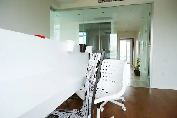 Ofis Çözümleri - Mersin Sahibinden Eşyalı Kiralık İşyeri ve Ofis - Resim 9