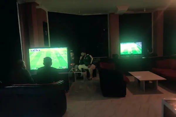 LOTUS PLAYSTATION CAFE - Resim 18