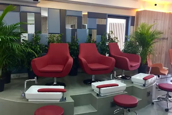 POINT . Coiffeur • Nail Art • Beauty - Resim 2