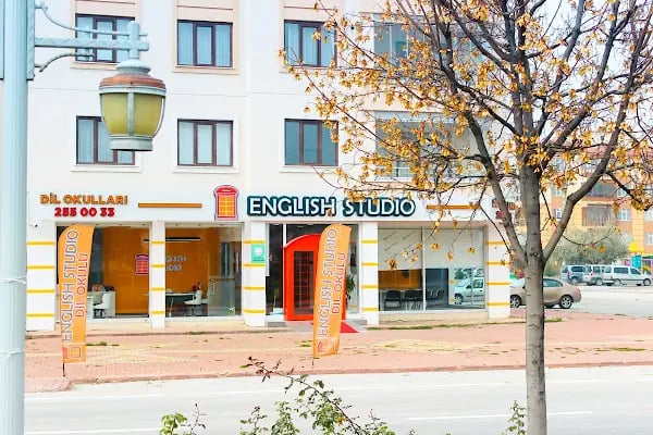 English Studio Almanca-İngilizce Yabancı Dil Kursları Ve IELTS-TOELF-YDS YÖKDİL Sınav Hazırlığı - Resim 2