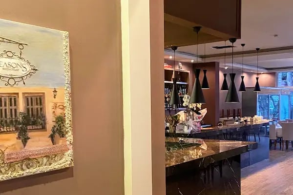 Seasons Restaurant by Mutlu Şevket Yılmaz - Resim 2