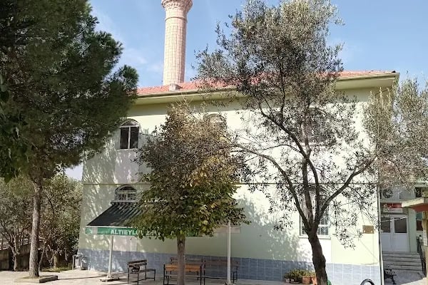 Hüdaverdi Cami - Resim 1