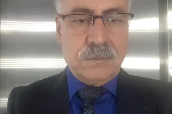 Büyükşehir Belediyesi Ek Hizmet Binası - Resim 17