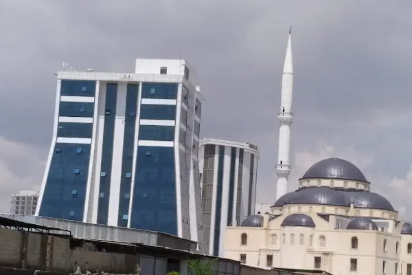 Büyükşehir Belediyesi Ek Hizmet Binası - Resim 4