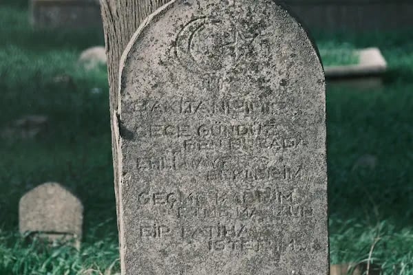 Kurtuluş Mezarlığı - Resim 12