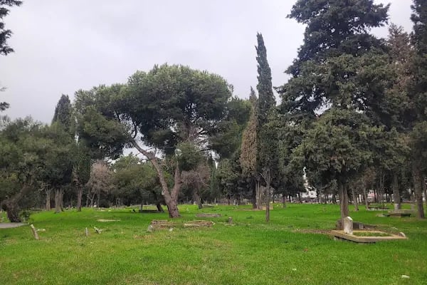 Kurtuluş Mezarlığı - Resim 16