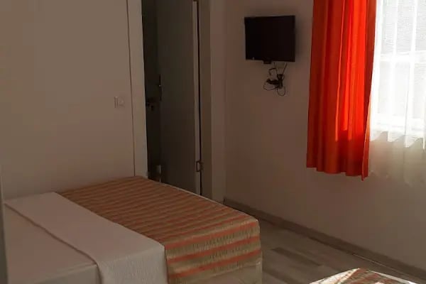 MUTADO HOTEL - Resim 9