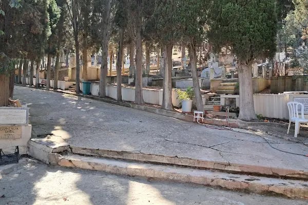 Büyükada Rum Ortodoks Kabristanı - Resim 4