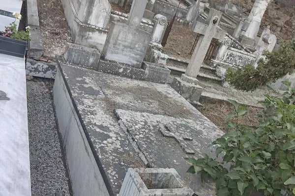 Büyükada Rum Ortodoks Kabristanı - Resim 16