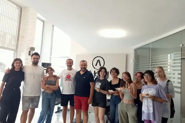 Akın Dil Eğitim Merkezi Antalya - Resim 14