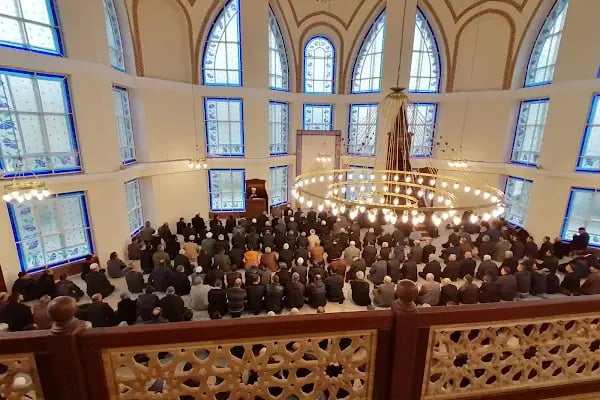 IMAM BUHARI CAMII - Resim 3