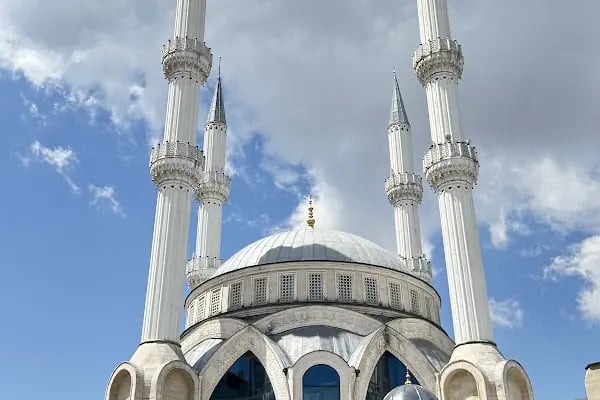 IMAM BUHARI CAMII - Resim 2