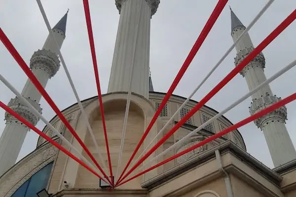 IMAM BUHARI CAMII - Resim 4