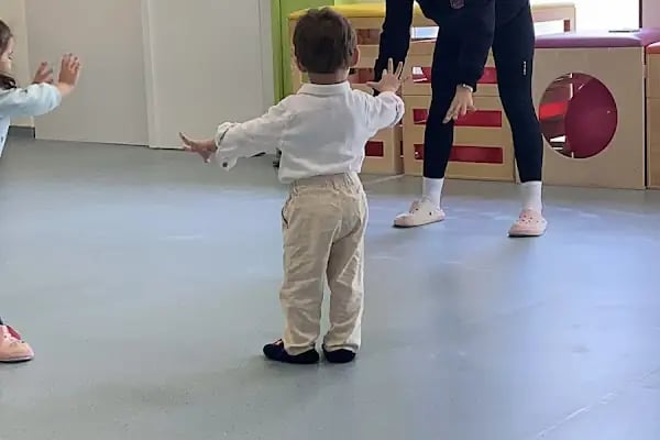 KidzOne Bayraklı - Resim 4