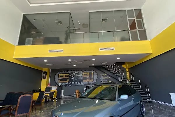 ESSU GARAGE - Resim 1