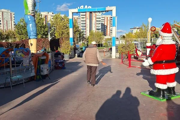 KILINÇ LUNAPARK - Resim 2